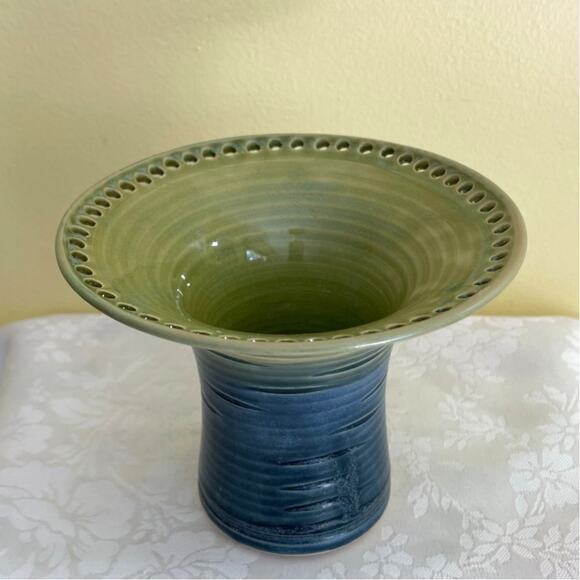 Studio Art Pottery Wide Pierced Rim Vase Earring Holder Signed Jewelry - Picture 7 of 12